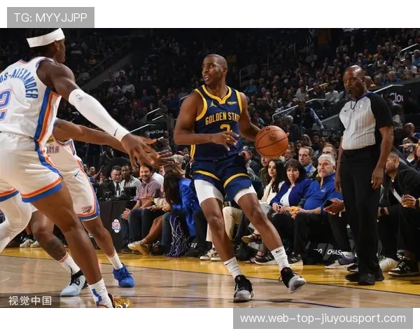 保罗指挥全队节奏，勇士攻守步调明显改善